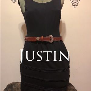 JUSTIN Genuine Leather Belt! 😍 Size 32!